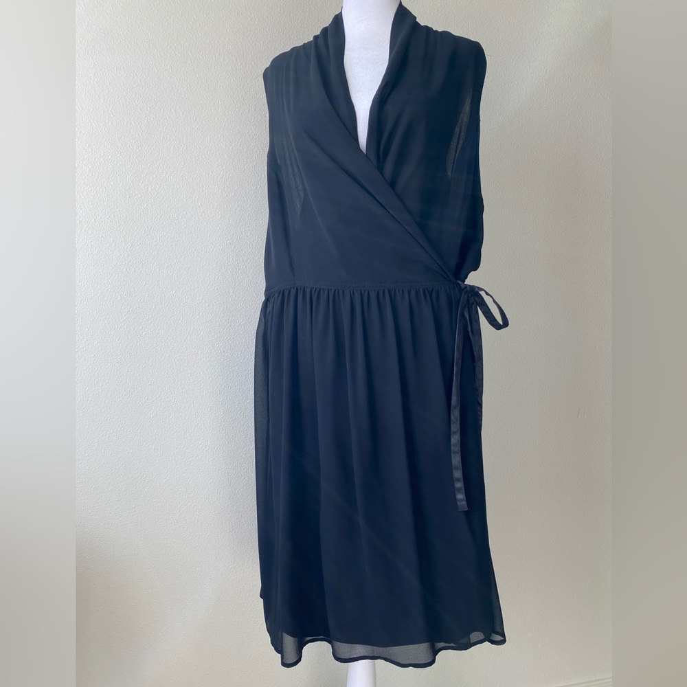 Forever 21+ black wrap dress 2X